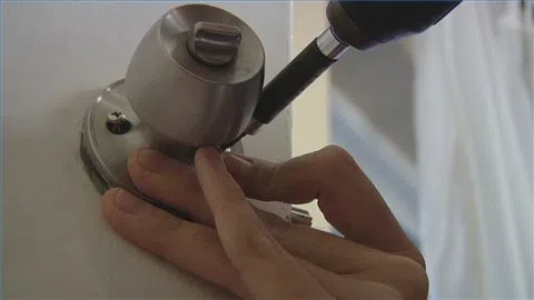 Lock Safe Services Louisville, KY 502-514-4544 - change-locks-service